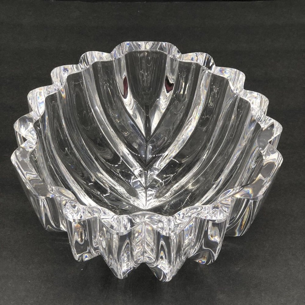 Vintage Signed ORREFORS ISABELLA Clear Crystal Scalloped Bowl - Sweden - 8 1/5"